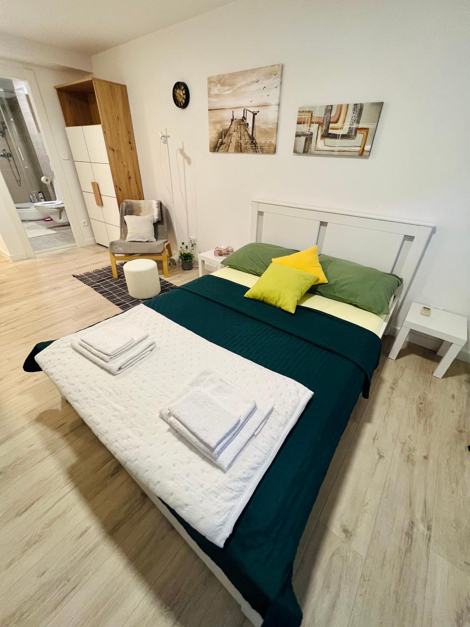 Central Moon Apartment No.2 Spalato Esterno foto